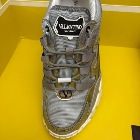 Valentino Garavani x Undercover Climber Sneaker - Picture 2 of 16